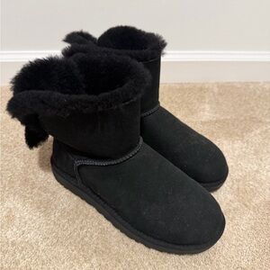 NEW UGG Bailey Bow, Heritage Black Winter Boots
